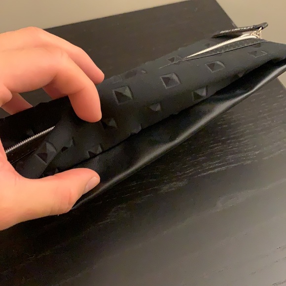 BRAND NEW black Shu Uemura makeup bag - Picture 4 of 4